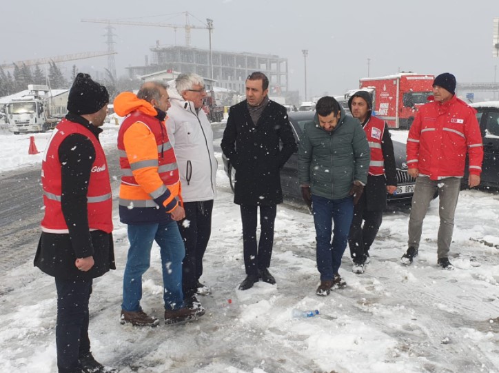 Küçükçekmece'de karla mücadele başarıyla atlatıldı