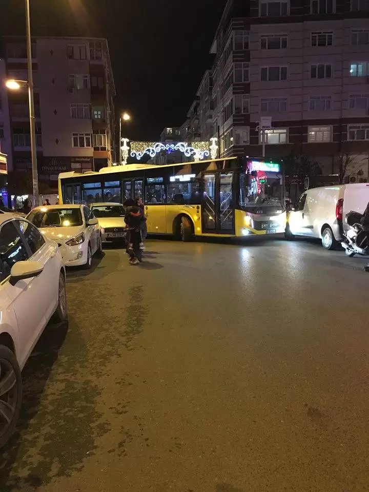 89A Çilesi: İETT Otobüsü 89A O Yerden Bir Türlü Dönemiyor 4 89A Çilesi