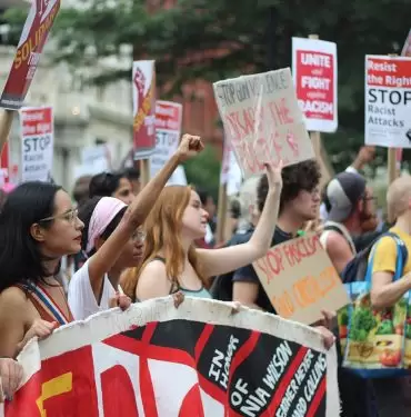 Cumhurbaşkanlığı İletişim Başkanı Fahrettin Altun, gençleri Kızılay gönüllüsü olmaya davet etti 2 7