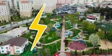 Küçükçekmece İstasyon Mahallesi'nde saatlerce elektrik yok, sokak sokak açıklandı 2 Küçükçekmece İstasyon Mahallesi'nde saatlerce elektrik yok, sokak sokak açıklandı