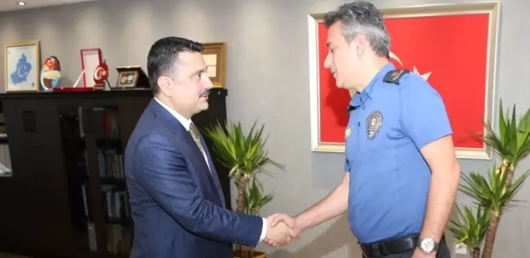 Kaymakam Mehmet Tunç, Küçükçekmece’deki ilk bayramlaşmasını gerçekleştirdi