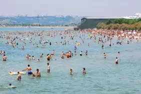 Küçükçekmece'de sadece bu noktalarda denize girilebilecek