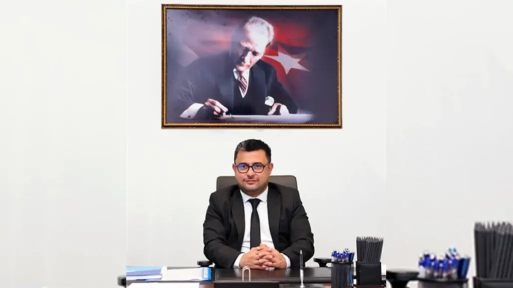 Küçükçekmece Belediyesi’nde ‘liyakat sistemi’ çalıştı: Grafiker olarak girdi, Özel Kalem Müdürü oldu