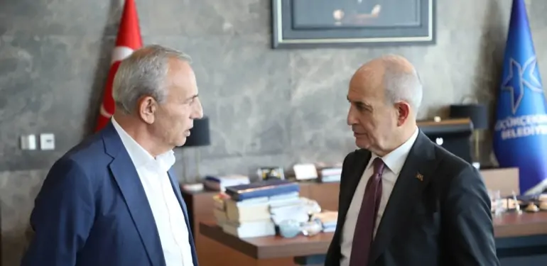 Trabzonlu iki başkan Küçükçekmece’de buluştu
