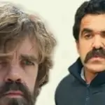 Daha önce duymamış olabilirsiniz! Cüceler işte bu yüzden birbirine benziyormuş 72 Cüceler ve down sendromlu bireylerin birbirlerine benzediklerini fark etmişsinizdir. Ancak bu benzerlik gerçeği yansıtmıyor olabilir. Neden mi? İşte cevabı Cücelik, kalıtımsal veya hormonal sebeplere göre beden gelişiminin sınırlanması neticesinde meydana gelen bir durumdur. Genellikle tıpta akondroplazi ismi verilen bir genetik bozukluk nedeniyle ortaya çıkmaktadır. Akondroplaziye sahip bireylerde büyüme plaklarında normalin dışında kıkırdak ilerlemesi kısa boy ve bazı fiziksel görünümlere sebebiyet vremektedir. Diğer taraftan, büyüme hormonu eksikliği, hipotiroidizm veya diğer metabolik hastalıklar da cüceliğe neden olabilir. TİP OLARAK BENZELERSE DE... Cüceler, genetik bozukluklardan kaynaklanan büyüme kısıtlılığı nedeniyle belirli fiziksel özellikler taşıdıkları için birbirine benzer görünebilir. En yaygın nedenlerinden biri olan akondroplazi gibi durumlar, kısa uzuvlar, belirgin alın yapısı ve küçük bir burun köprüsü gibi karakteristik özelliklere yol açar. Bu genetik durumlar, belirli vücut oranlarını ve yüz hatlarını etkilediği için cüceler arasında benzerlik algısı oluşur. Ancak her birey, farklı genetik varyasyonlara, yaşam tarzına ve kişisel özelliklere sahip olduğundan, bu benzerlik yalnızca genel bir izlenimdir ve tüm cüceleri kapsamaz. CÜCELİKTE BOY UZATMA SON GELİŞMELERE GÖRE MÜMKÜN Npistanbul.com sitesinde aktarılan bilgilere göre, Kemik uzatma ile bacak veya kollarda uzama elde edilebilmesi, bir çok doğumsal veya sonradan oluşan bacak-kol eşitsizliklerinin tedavisinde yeni imkanlar yarattı. Halk arasında rastlanan cücelik sorununun tedavisi de günümüzde uygulanan kemik uzatma ameliyatları ile artık mümkün. Doğuştan kol ve bacaklardaki kemik kısalıkları, yetişkin erkeklerde 1.30 santim kadınlarda 1.25 santimin altında ise cücelik olarak tanımlanıyor. Cücelikte eklem fonksiyonları normalken kol ve bacakların simetrik ve benzer şekilde kısa olduğu görülüyor. Bu tip rahatsızlıklar büyük oranda giderilerek, hastanın ve yakınlarının mutlu olacağı sonuçlar elde edilebiliyor.