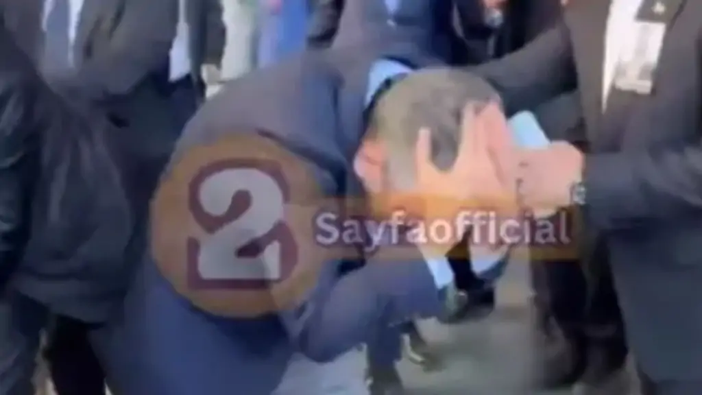 Özgür Özel'e kim saldırdı? Özgür Özel yumruklu saldırı görüntüsü